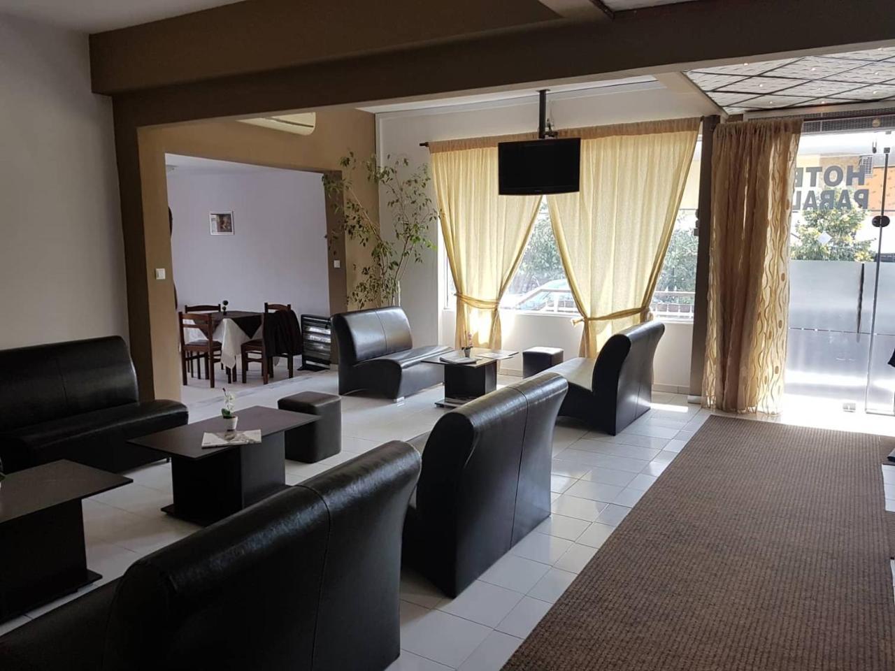 Hotel Paralia Неа Карвали Екстериор снимка