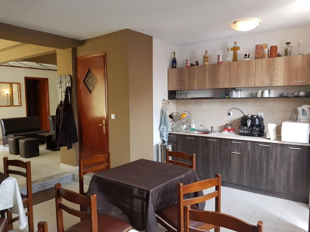 Hotel Paralia Неа Карвали Екстериор снимка
